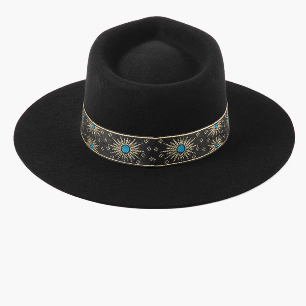 Lack of color Phoenix hat